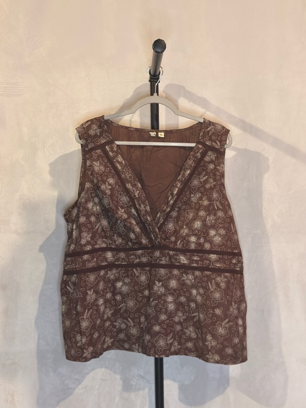 St. John’s Bay Brown Floral Crossover Sleeveless Top Size 2X